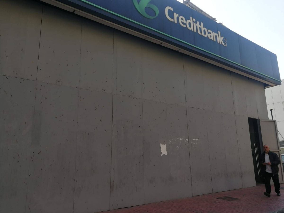 Lebanese judiciary issues arrest warrants for two former Creditbank executives