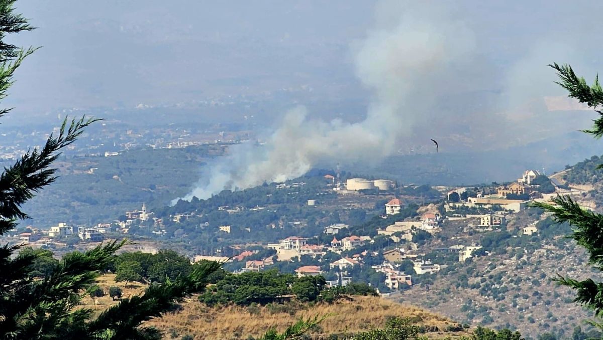 Un incendie ravage des zones boisées et des oliveraies dans le Akkar Un incendie ravage des zones boisées et des oliveraies dans le Akkar