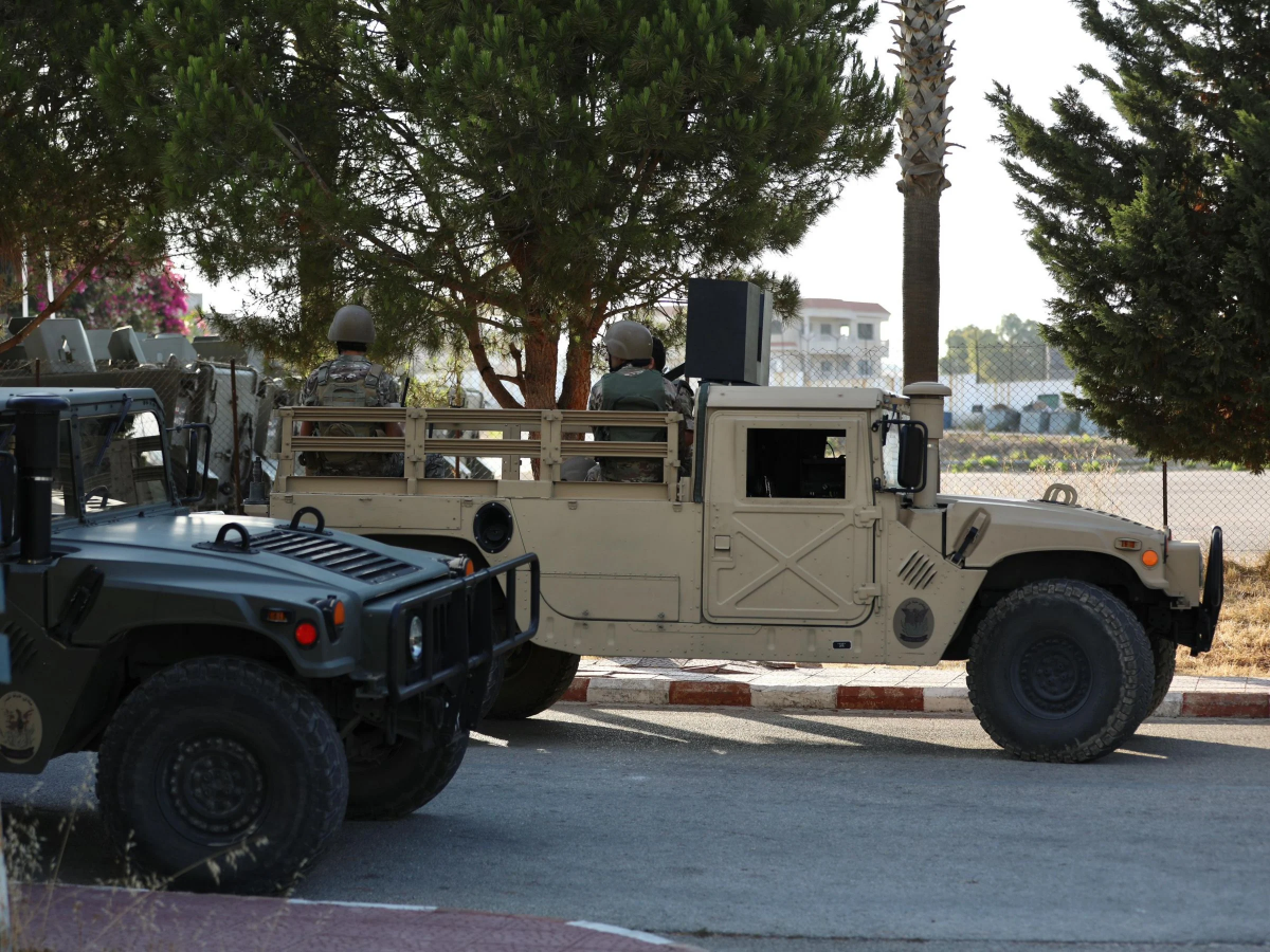 Army arrests 144 Syrians who entered Lebanon illegally Army arrests 144 Syrians who entered Lebanon illegally