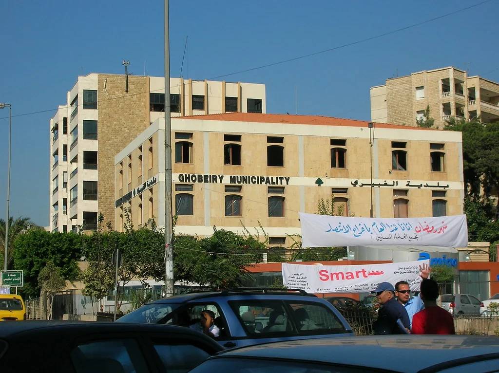 Tirs sur la police municipale au cimetière de Bir Hassan