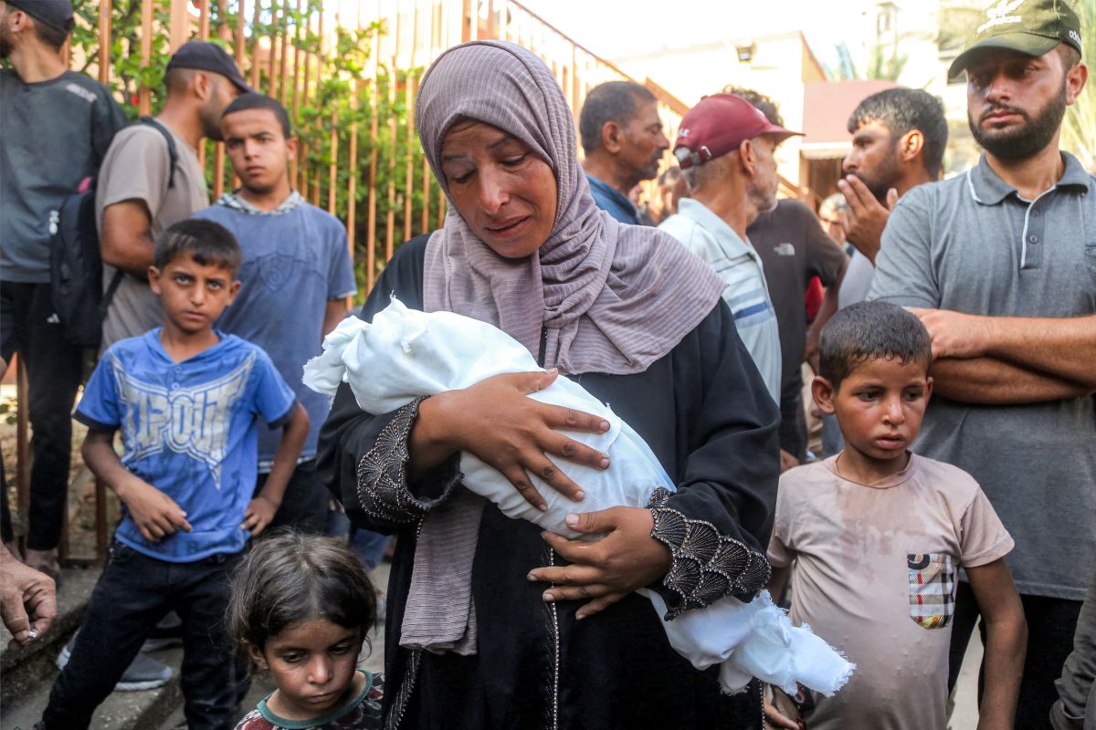 Gaza civil defense says Israeli fire kills 93 aid seekers