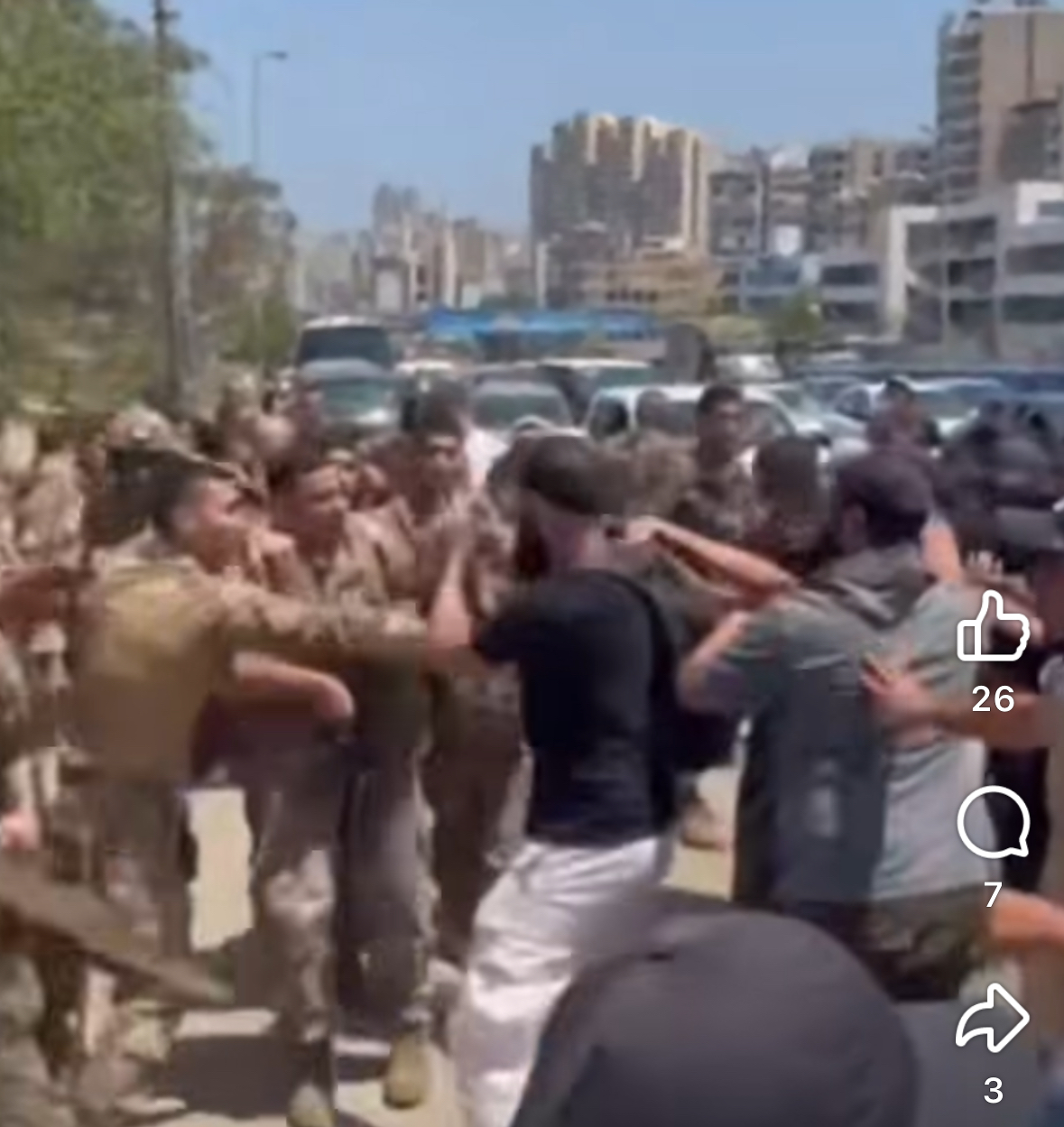 Échauffourées devant l’ambassade d’Égypte à Beyrouth lors de manifestations en soutien à Gaza