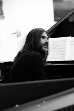 Khaled Mouzannar. Photo Nathalie Tufenkjian, fournie par le festival « De vin et de musique ».