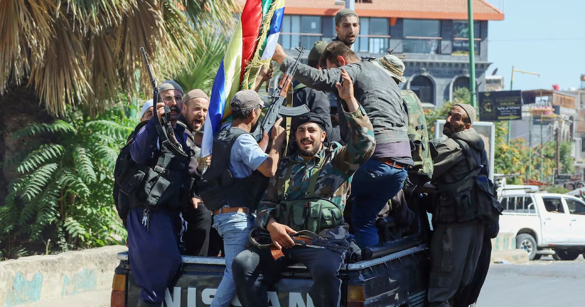 Fin des combats à Soueida : Joumblatt appelle au dialogue et à une « solution politique globale » en Syrie Fin des combats à Soueida : Joumblatt appelle au dialogue et à une « solution politique globale » en Syrie
