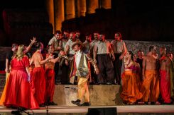 Une « Carmen » chez Bacchus, quelque part entre rêve et réalité. Photo Mohamed Yassine/L'Orient Le Jour