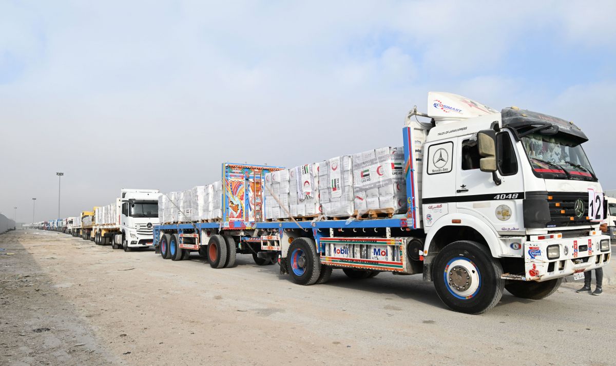 Trump announces 'food distribution centers'