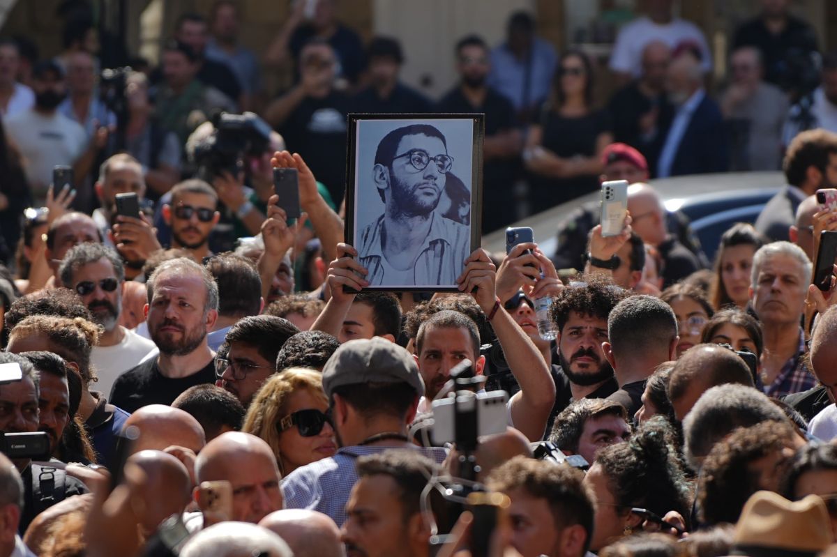 Pour la deuxième journée consécutive, Feyrouz reçoit les condoléances pour son fils