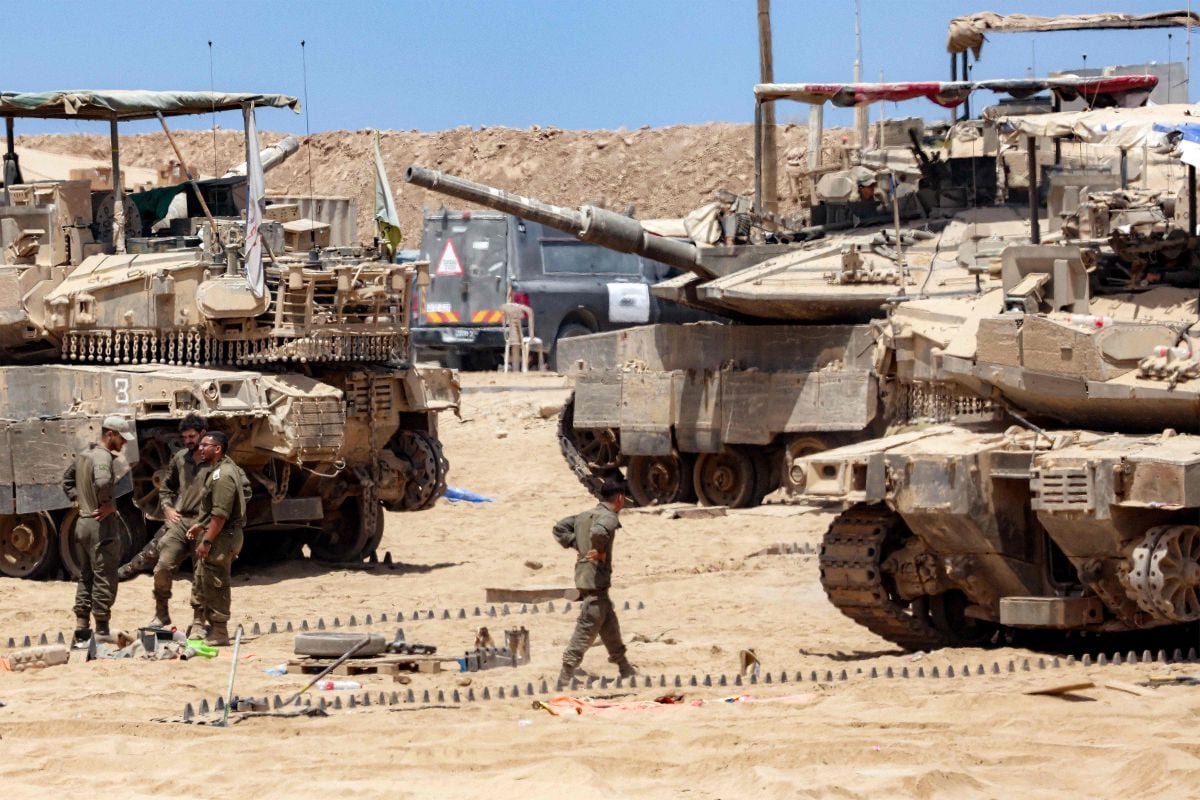 Netanyahu says he is ready to go all the way in Gaza, despite pressures