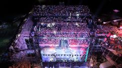 Quatre mille spectateurs sur le vieux port de Jbeil pour le concert de Jason Derulo. Press Photo Agency