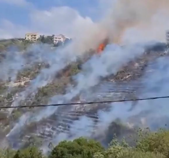 Un feu dans le Chouf menace des habitations