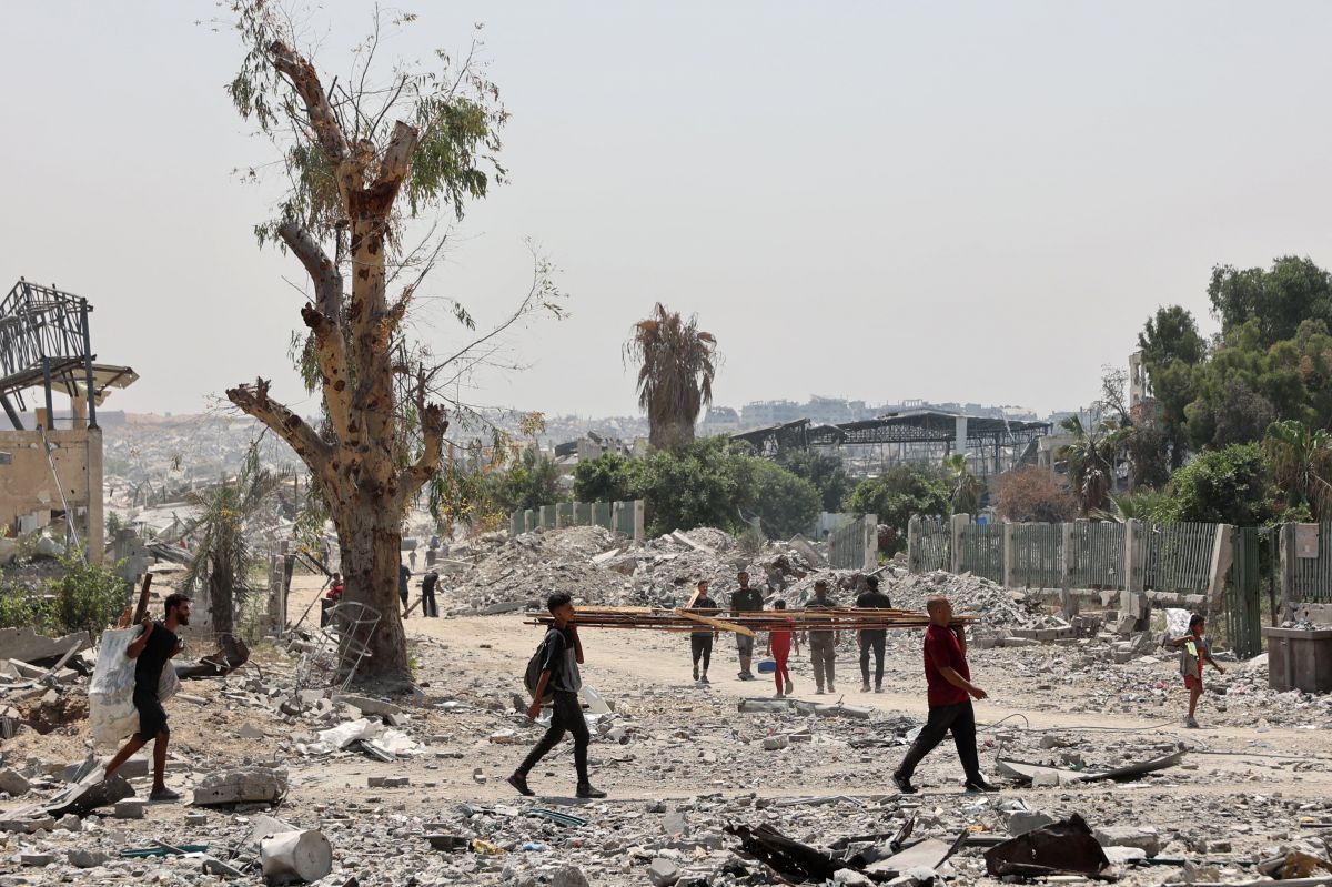 Gaza civil defense says Israeli attacks kill 18