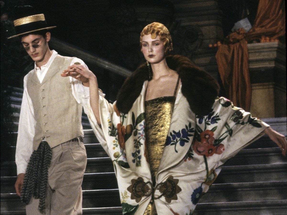 Avant la descente aux enfers et les propos antisémites, la démesure Galliano made in Dior