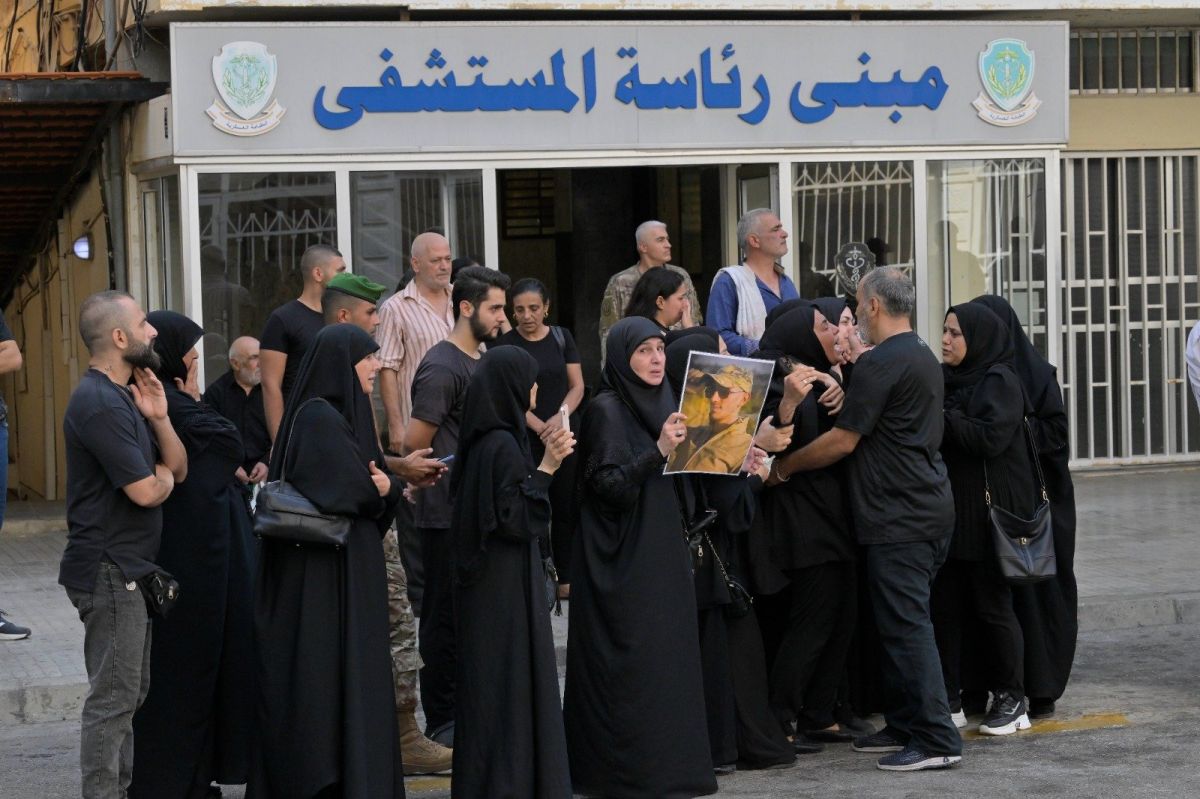 Le Liban enterre les soldats tués samedi dans l’explosion survenue dans un dépôt d’armes
