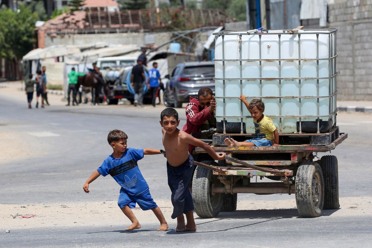 Amnesty says Israel deliberately starving Palestinians