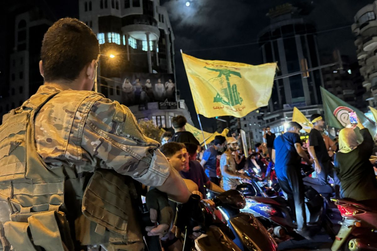 Ali Larijani expected in Lebanon amid Hezbollah disarmament push