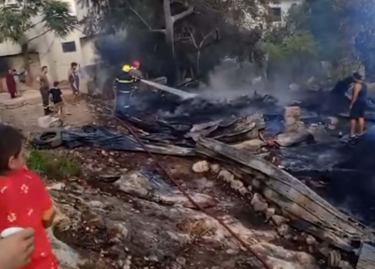 Un incendie détruit deux habitations du bidonville de Beddaoui, pas de blessé