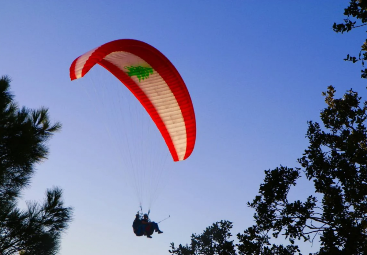 Sports minister confirms ban on acrobatic paragliding in Lebanon