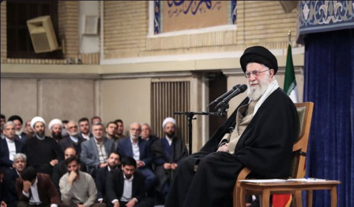 En Iran, l’appel des réformistes à renoncer à l'enrichissement nucléaire provoque un tollé