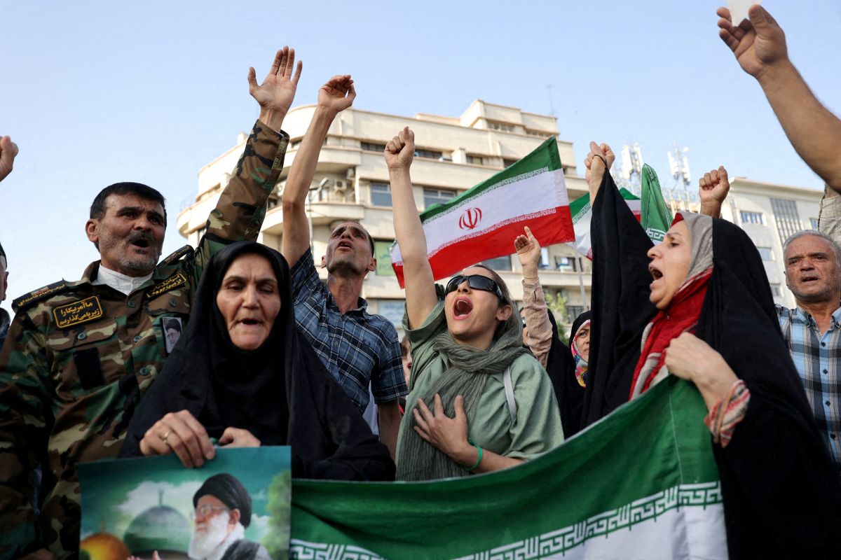 Iran says 'cannot completely' break with UN nuclear watchdog