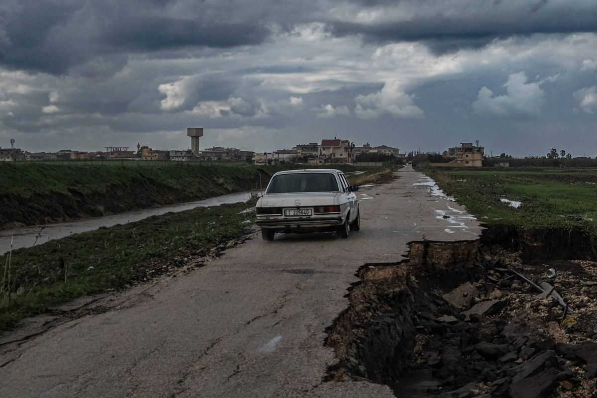 Détournement de la circulation sur l’autoroute en direction de Beyrouth vers la voie maritime en raison des travaux