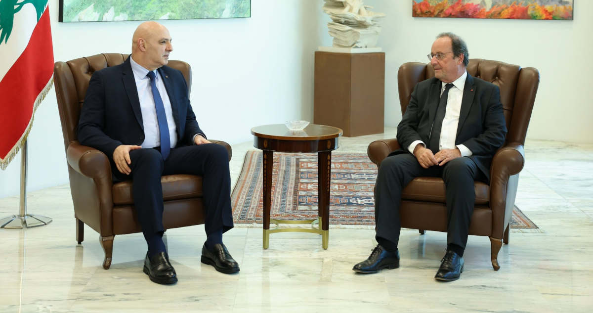 François Hollande reçu par Joseph Aoun