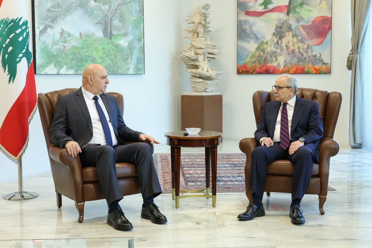 Joseph Aoun évoque la situation au Liban-Sud avec Salam et Haykal avant son départ pour New York