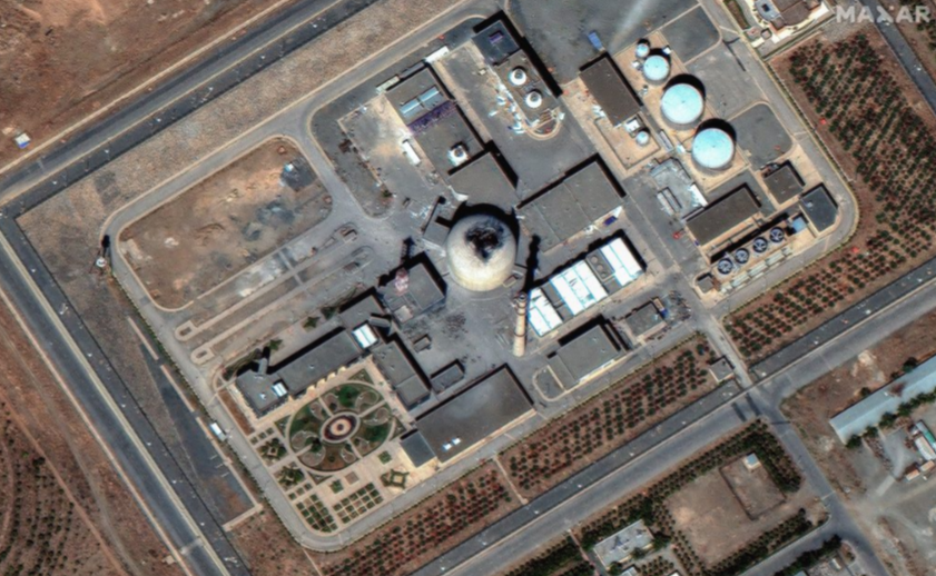 France, US tell Iran still chance to avoid nuclear sanctions