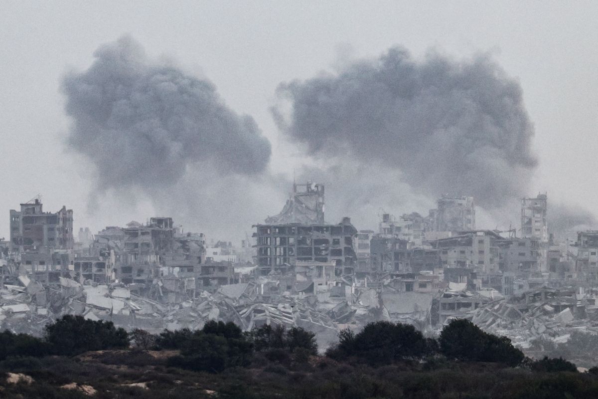 Hamas’ backing hostage release spurs diplomatic sprint for Gaza truce, Qassem blasts Cabinet before first disarmament progress review: Everything you need to know this Monday