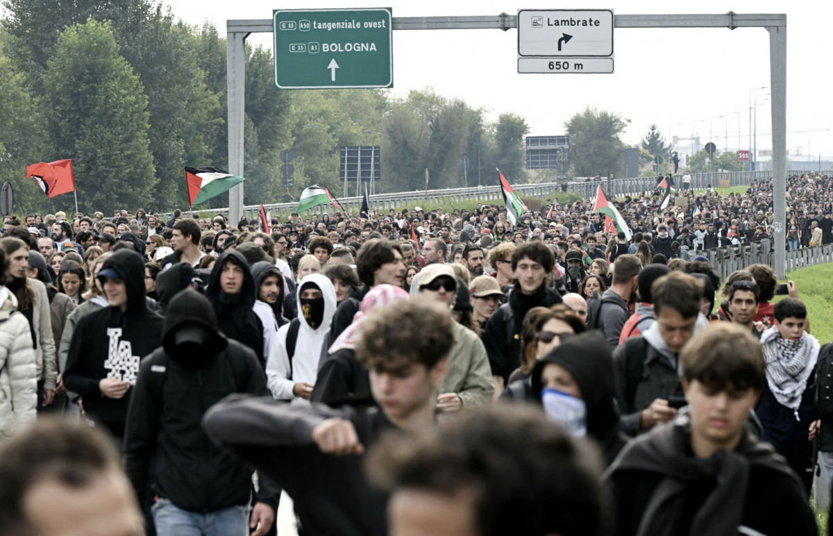 Des militants suisses dénoncent des « conditions de détention inhumaines » en Israël 
