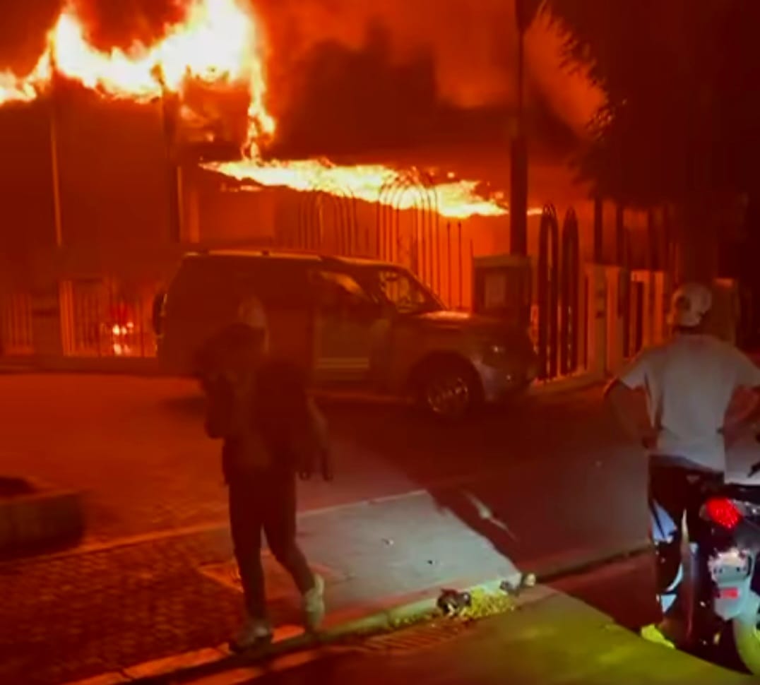 Incendie maîtrisé près d'une mosquée a Tripoli