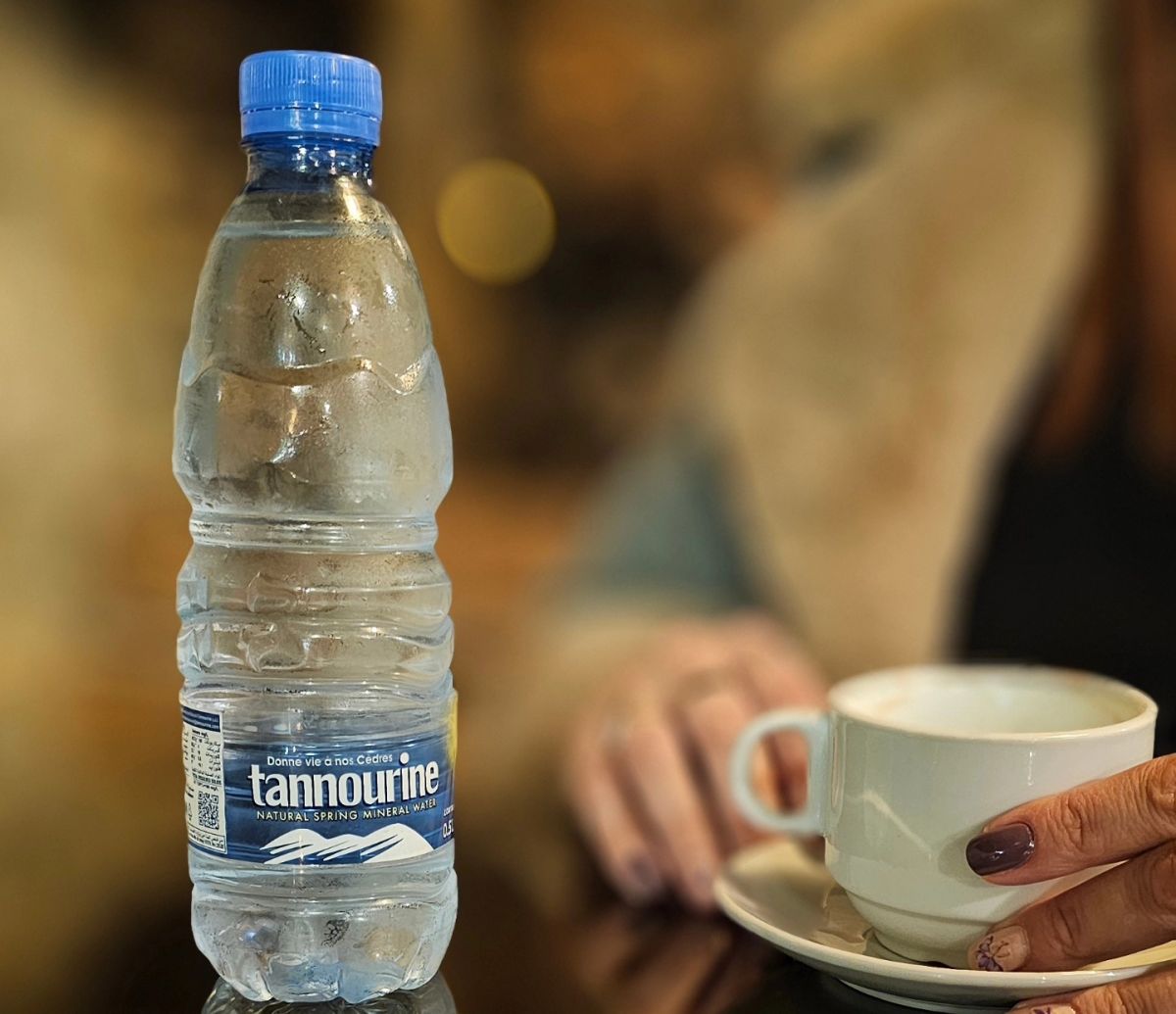Campagne « suspecte », « corruption au ministère de la Santé » : tollé après le retrait de l’eau Tannourine du marché 