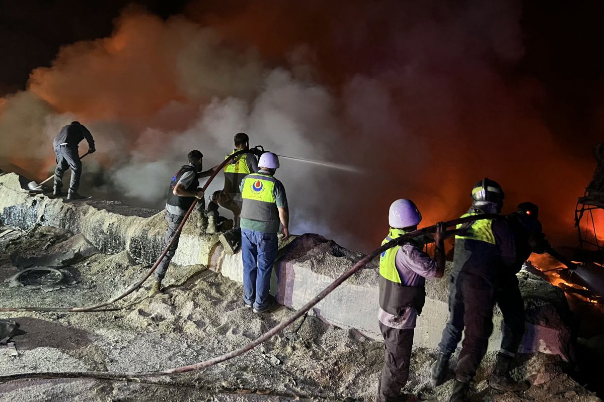 Israel kills 2 in Lebanon, claims Hamas' return of hostages was incomplete: Everything you need to know this Friday