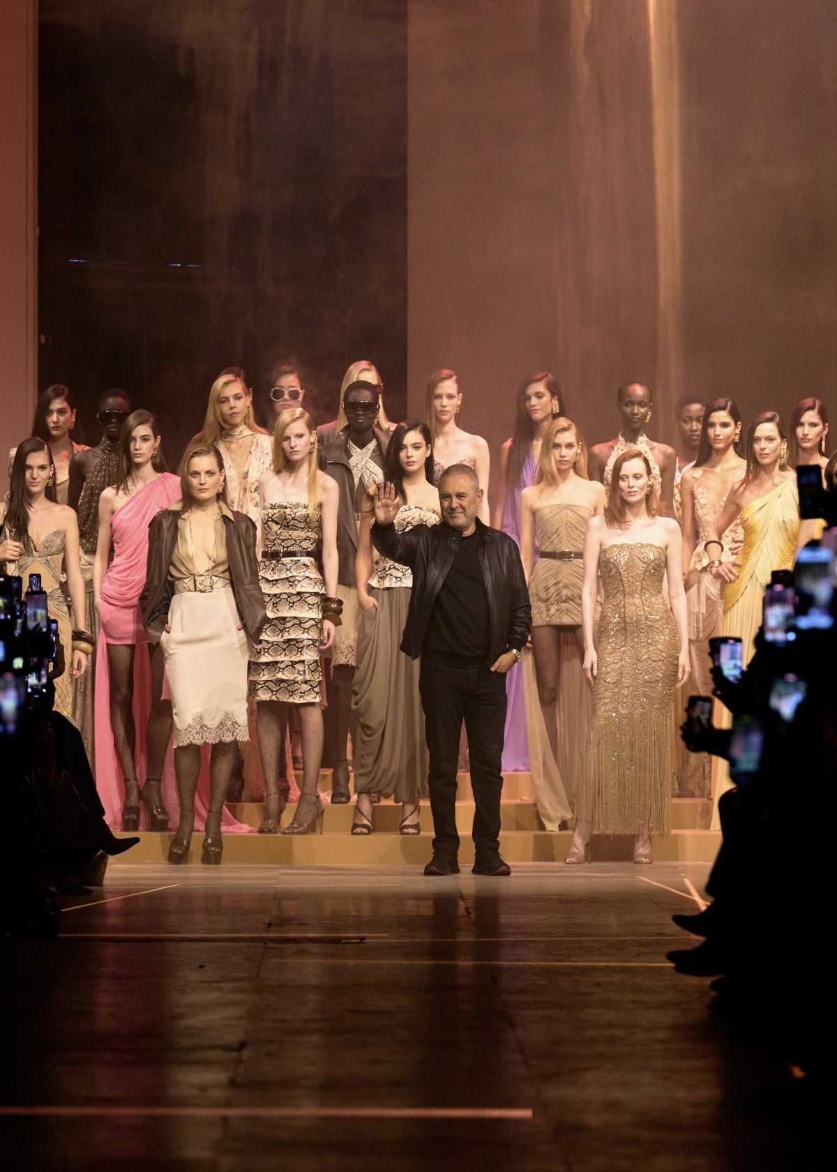 Elie Saab's spring-summer, a season of transformations