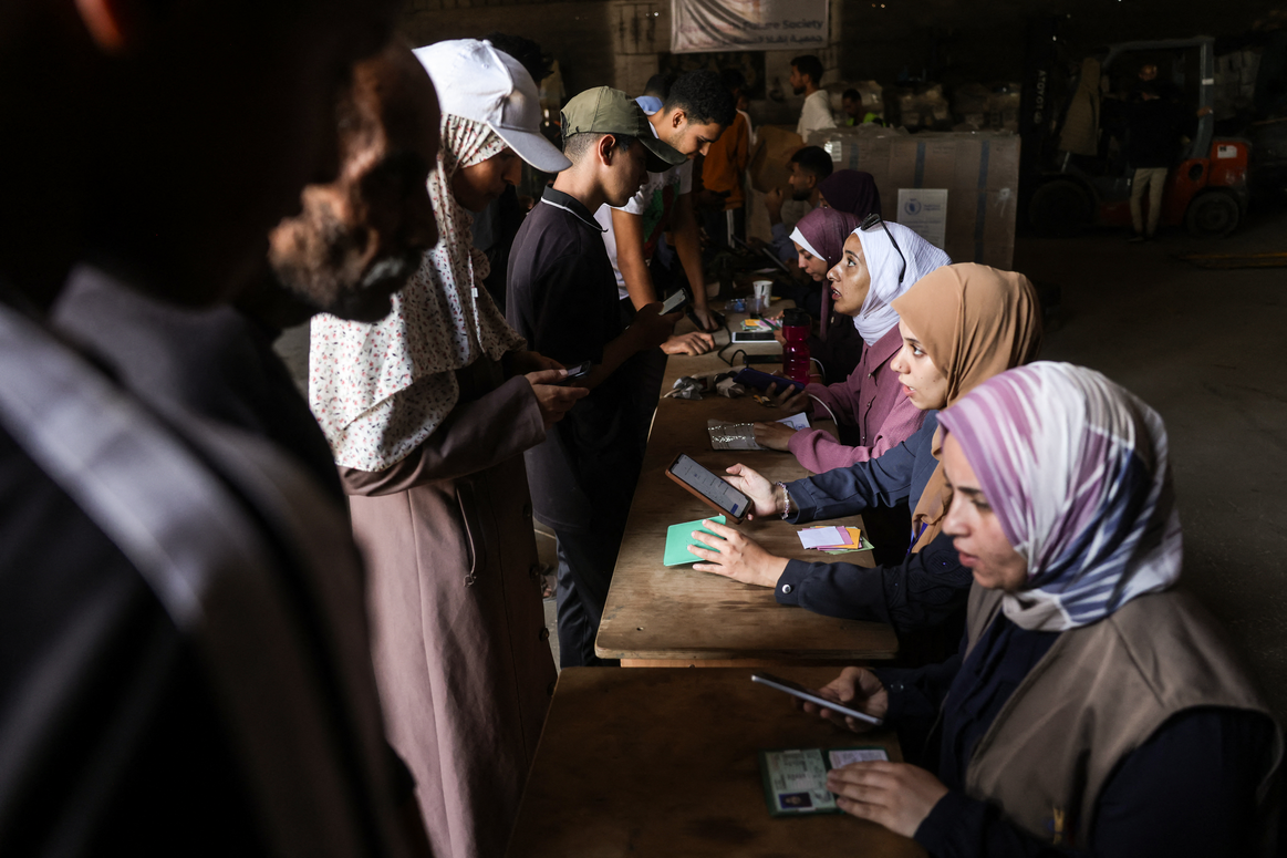 Families of missing Israeli hostages demand pause in Gaza truce plan