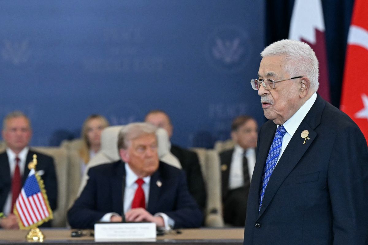 Mahmoud Abbas names Hussein al-Sheikh interim successor
