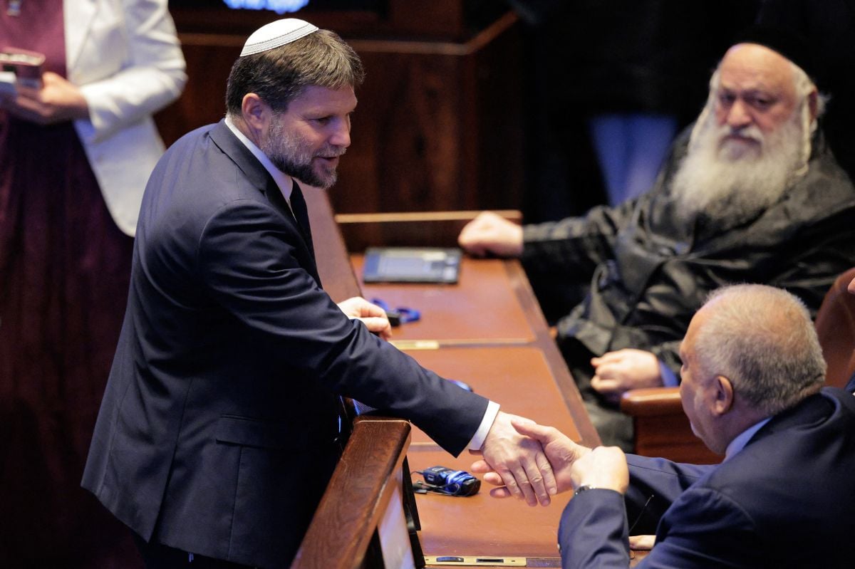 « Continuez à chevaucher vos chameaux dans le désert saoudien », lance Smotrich à l’adresse de Riyad