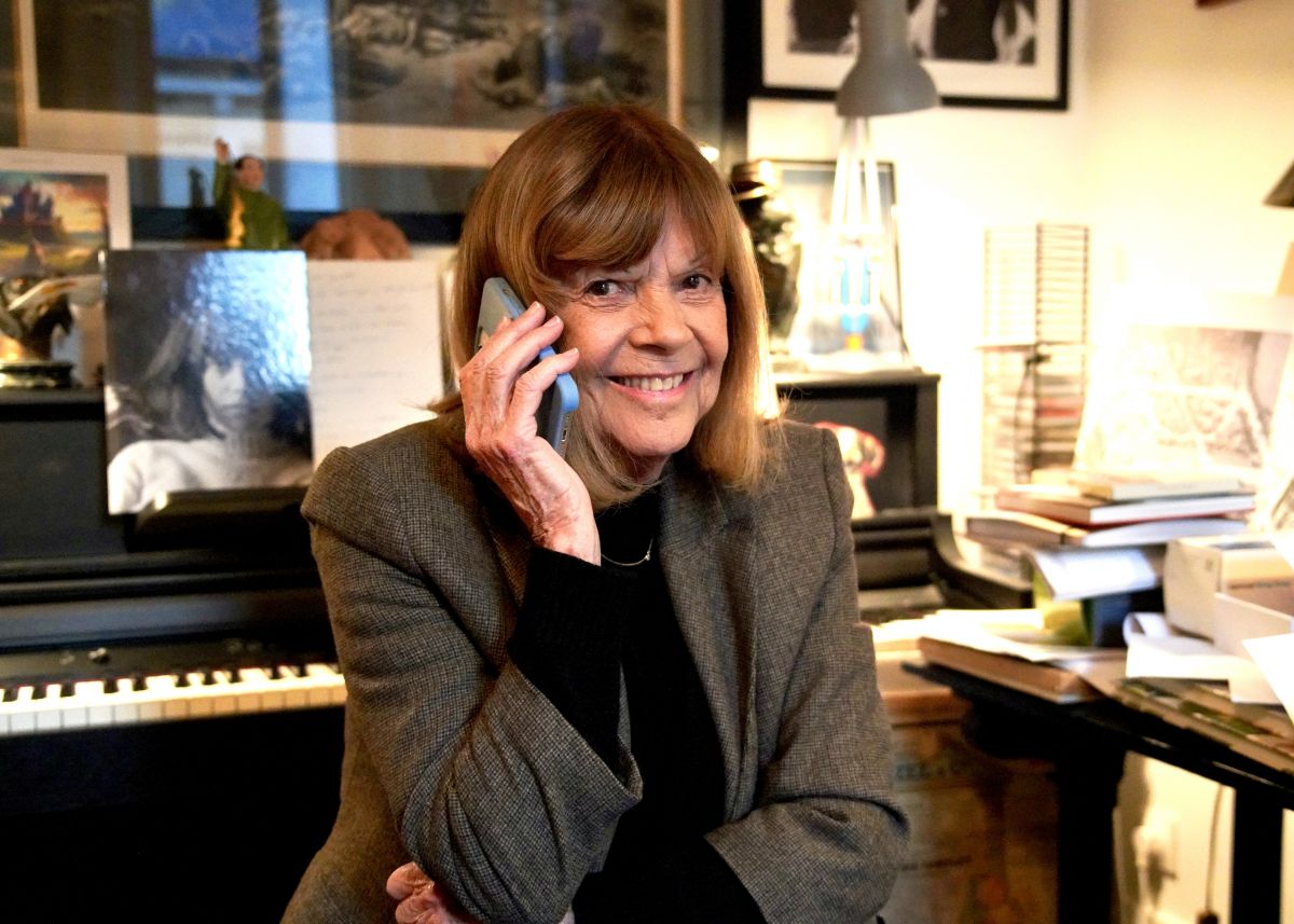 Chantal Goya : Quand je me vois dans le miroir, je me trouve bien