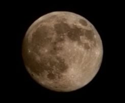 La lune du castor vue depuis le nord du Liban. Photo Michel Hallak/L'Orient-Le Jour