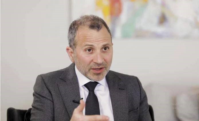 Bassil s’aligne sur le Hezbollah sur la question du désarmement