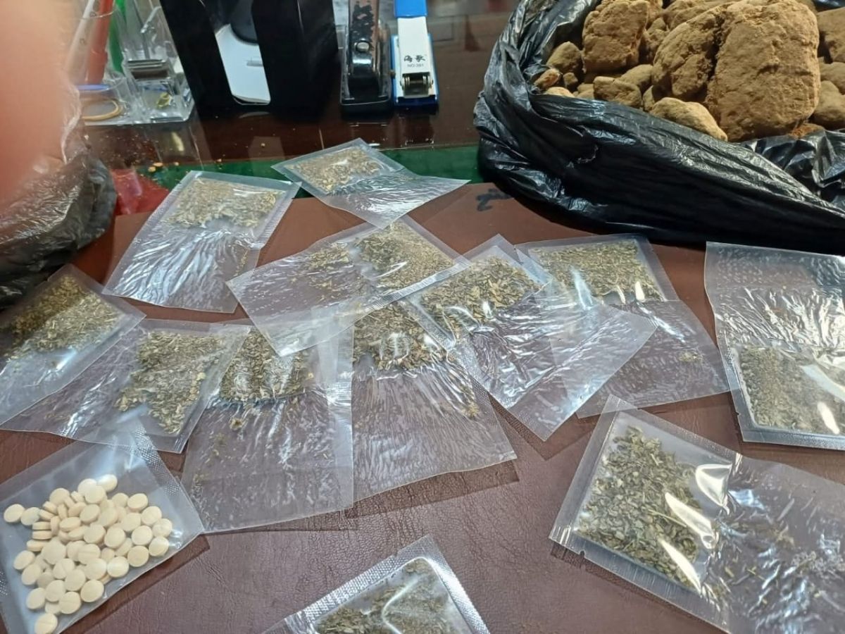 Lutte anti-drogue : un trafiquant repenti se dessaisit de sa marchandise dans le camp de Rachidiyé