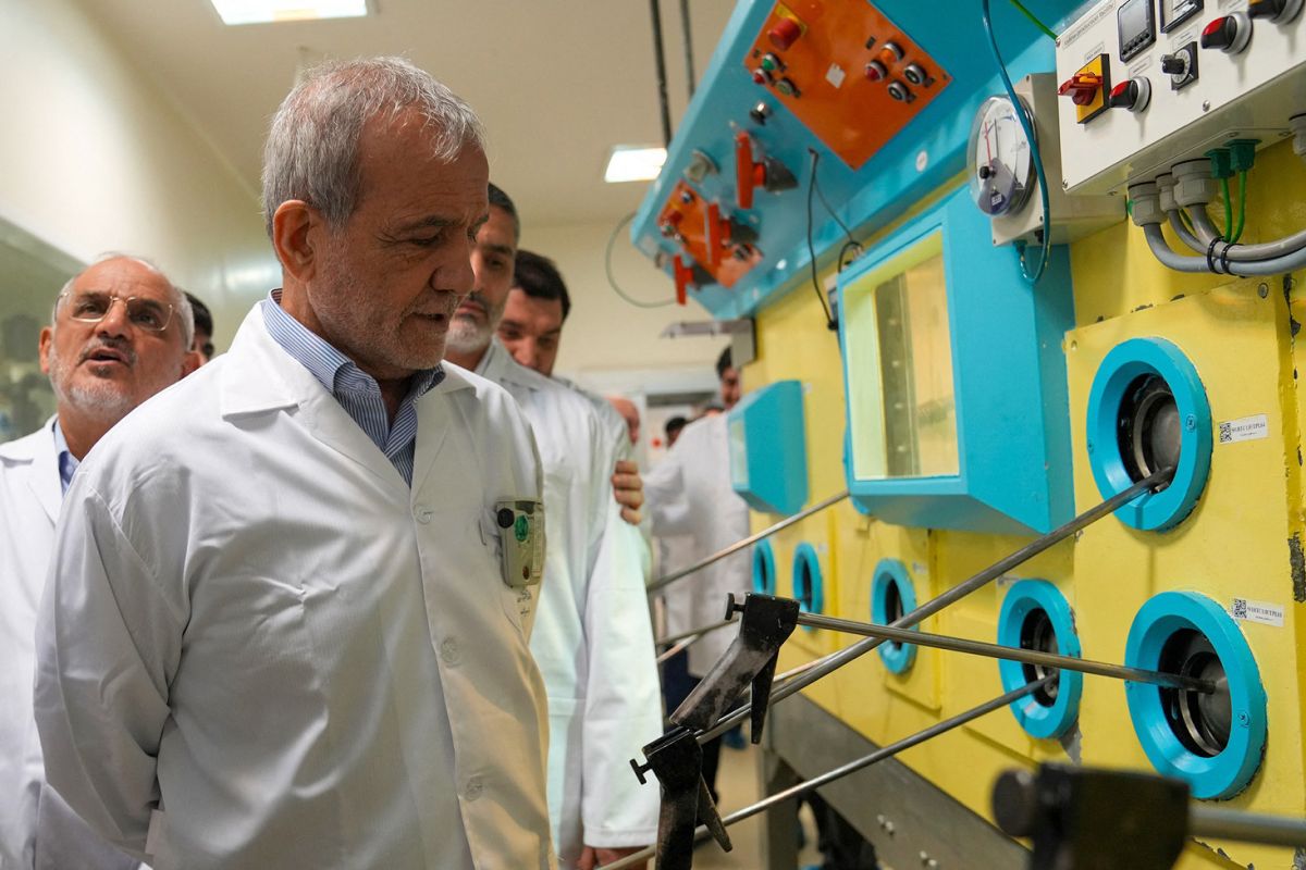 Pezeshkian promet de « reconstruire » les sites nucléaires frappés par Israël et les États-Unis
