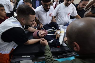Quinze blessés dans des attaques de colons israéliens, dont une photographe de Reuters