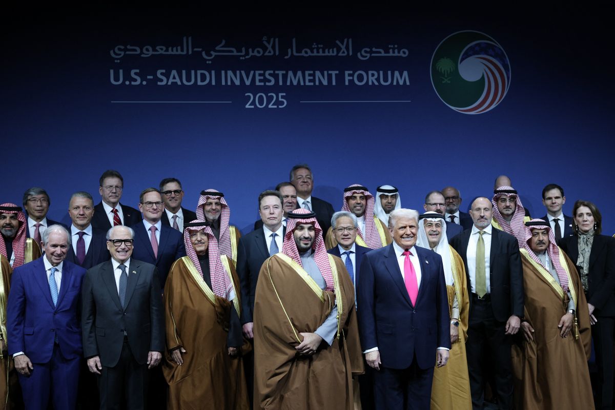 A Washington, entreprises saoudiennes et américaines signent de gros contrats sur l’IA et les terres rares
