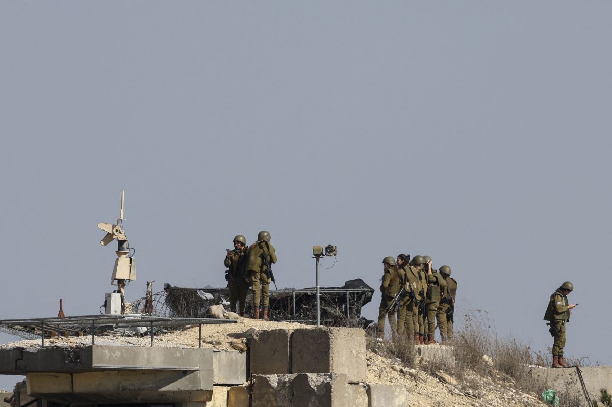 Israeli army conducts new exercises near border with Lebanon