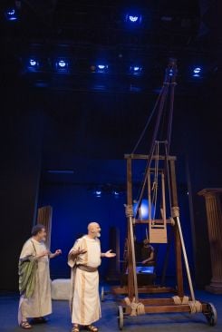 Tarek Tamim et Marwan Tarraf dans "Abou el-Zeus". Photo avec l'aimable autorisation de Lina Khoury