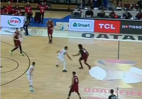 Les basketteurs libanais battent le Qatar pour leur premier match de qualification pour la coupe du monde