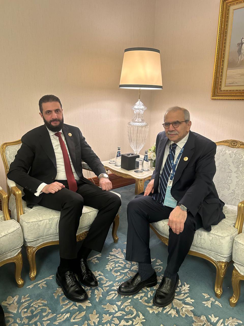 Salam et Chareh poursuivent les discussions sur la nouvelle page ouverte entre le Liban et la Syrie