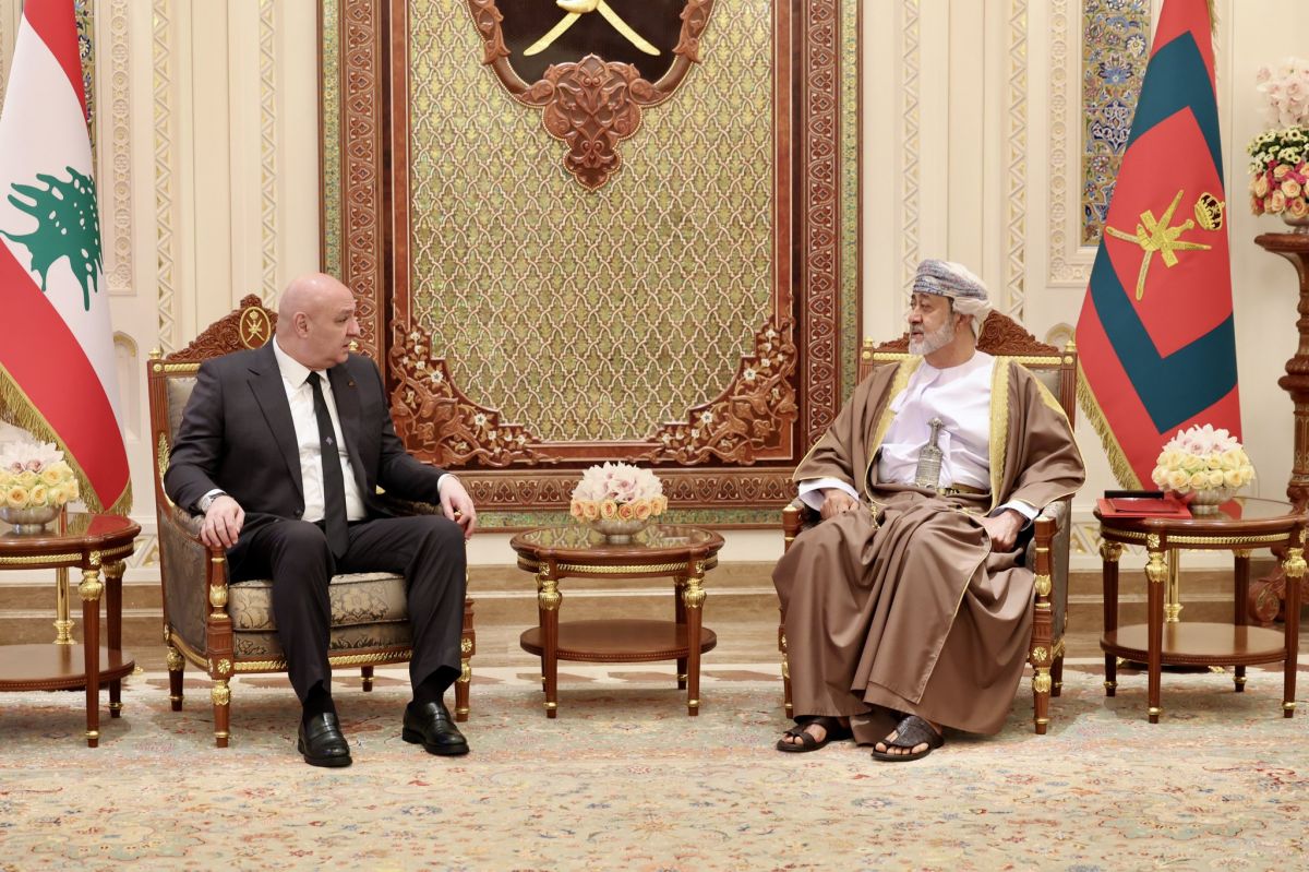 Aoun clôture sa visite à Oman, la réactivation des vols Beyrouth-Mascate évoquée