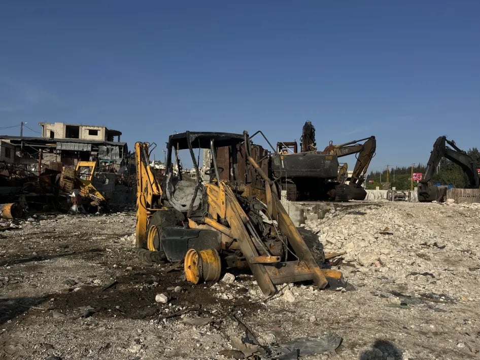 La destruction par Israël d’équipements de chantier au Liban-Sud, « manifestement des crimes de guerre », selon HRW
