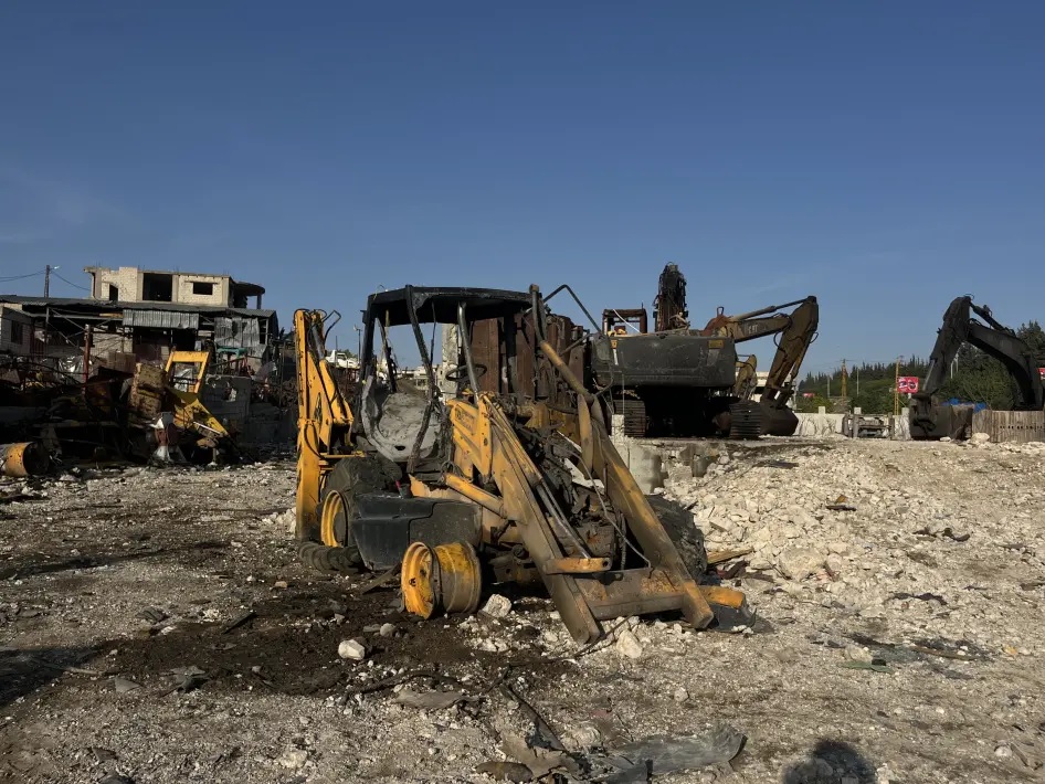  Human Rights Watch calls Israeli attacks on reconstruction equipment in south Lebanon 'war crimes'